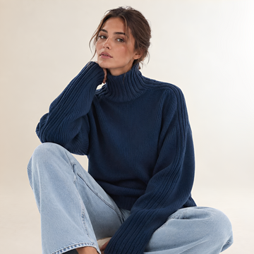 Suéter feminino gola alta manga longa ajuste regular textura riscada