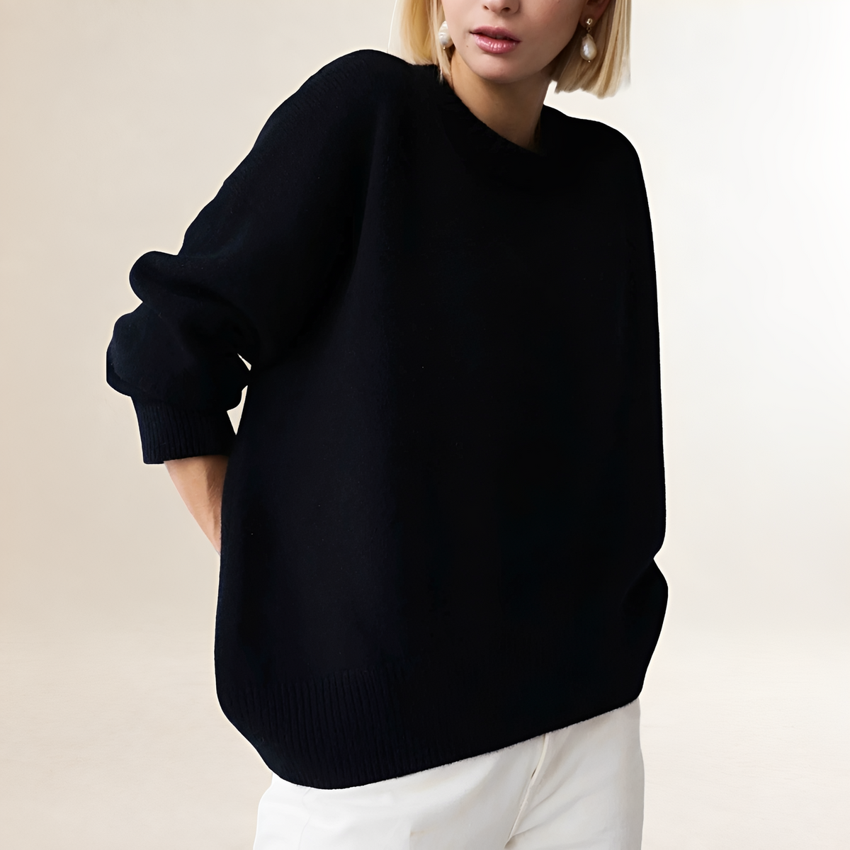 Suéter feminino oversized com gola careca e mangas longas