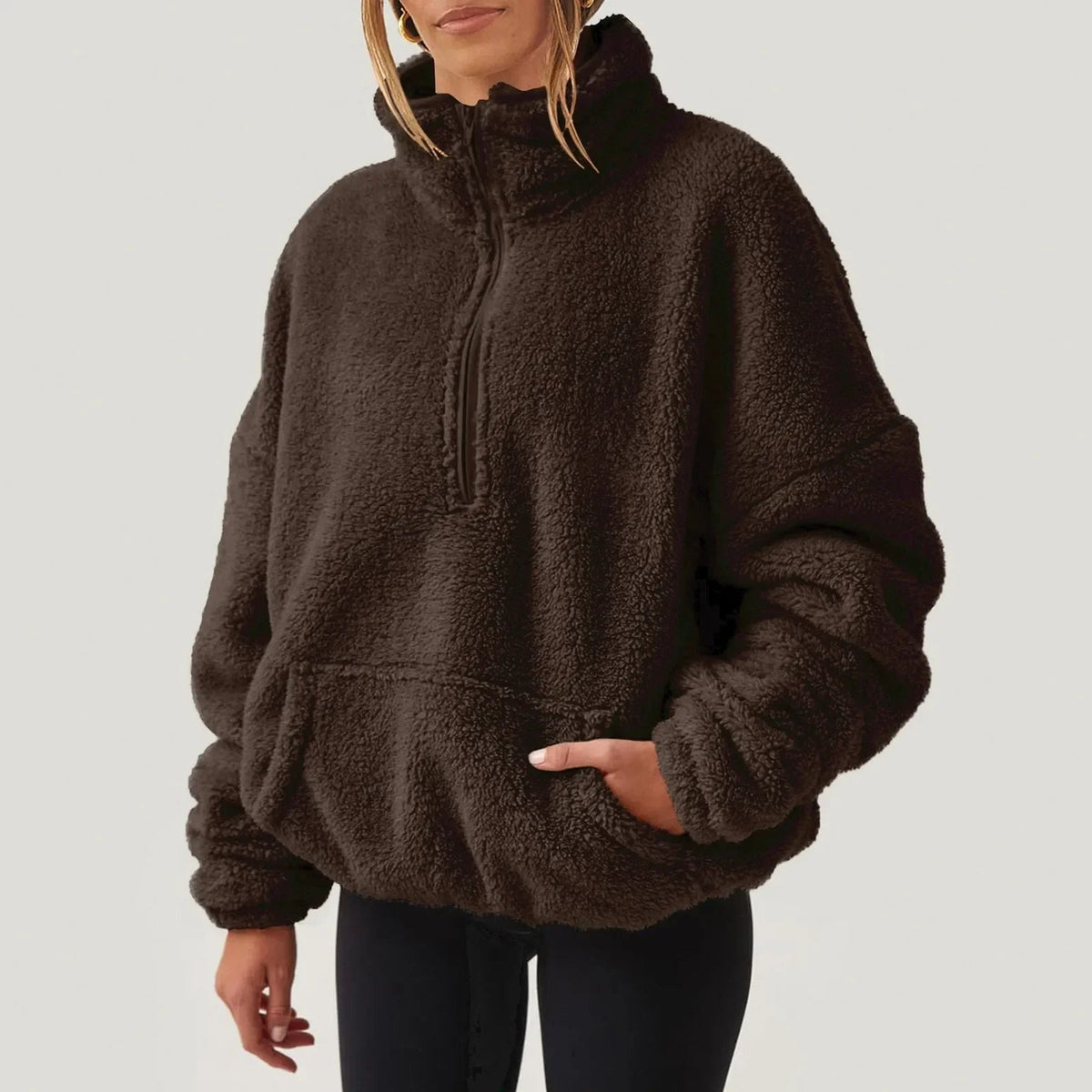 Suéter half-zip feminino de corte relaxado com gola alta e mangas longas