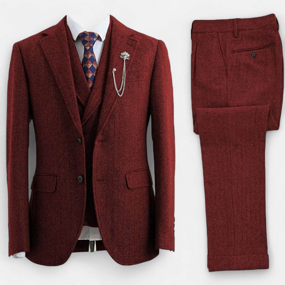 Terno masculino de três peças com padrão xadrez herringbone e caimento ajustado