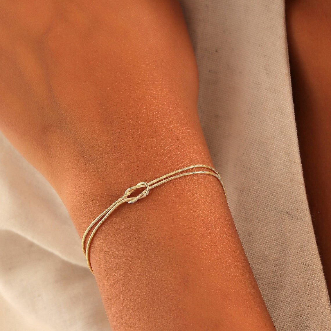 Bracelete de nós - Bracelete de nós em corrente de cobra