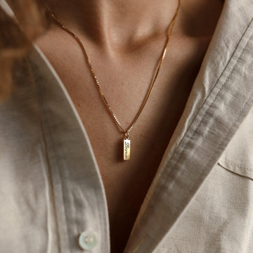 Lina – Cadeia de placa fina personalizada