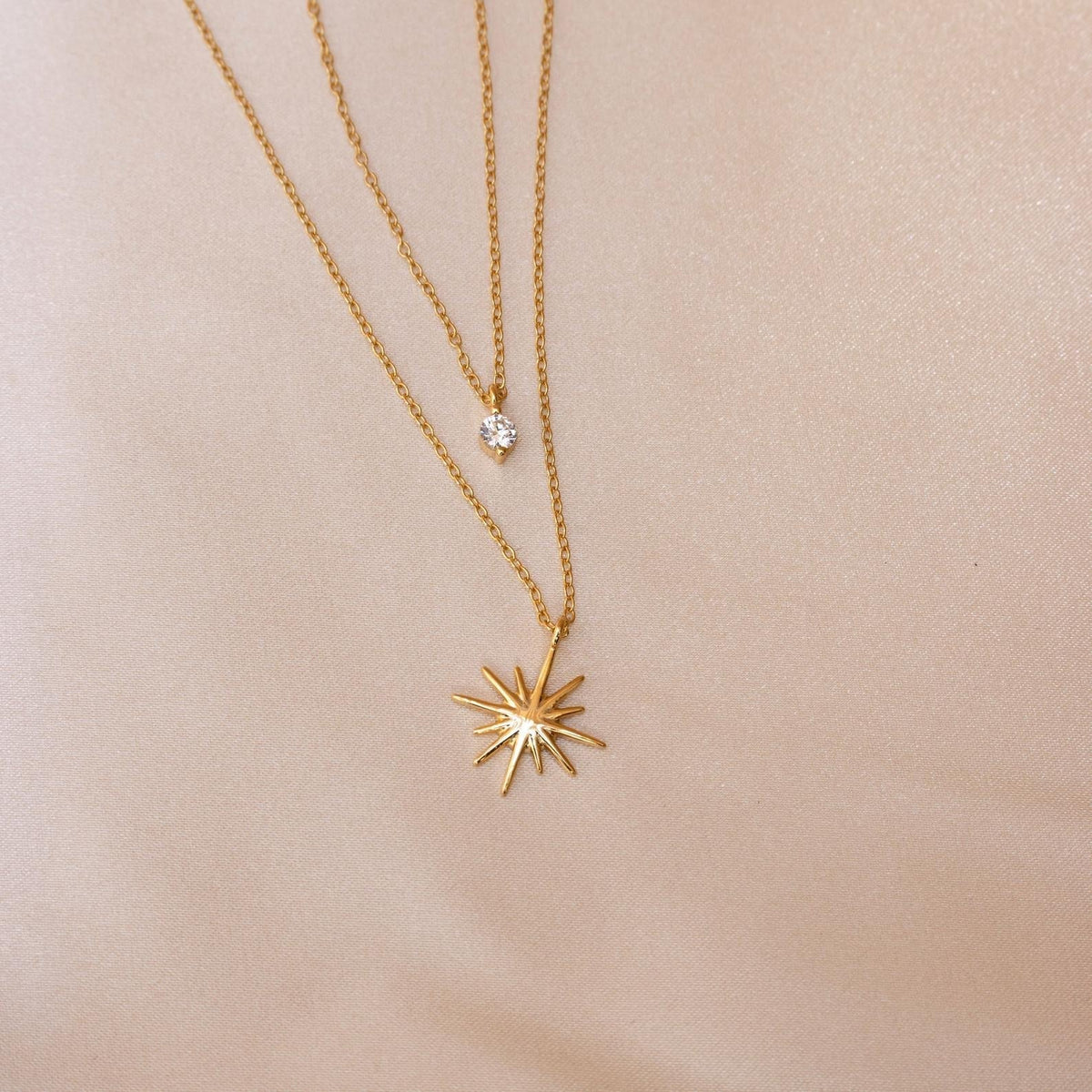 Colar de estrela em camada dupla - Colar Starburst Duo