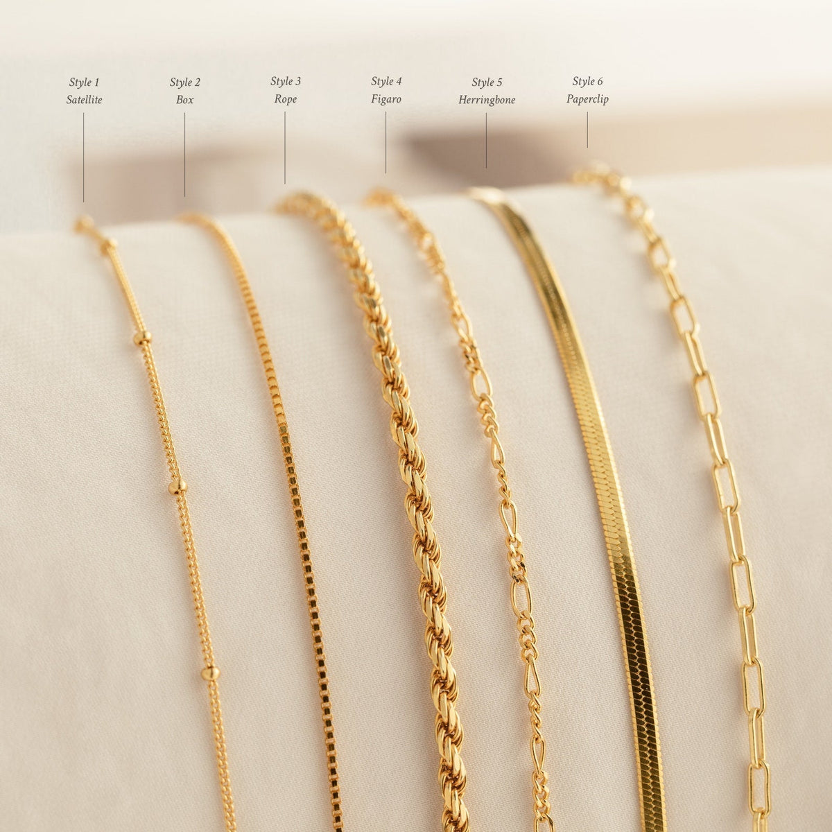 Braceletes em cadeia - braceletes minimalistas em camadas