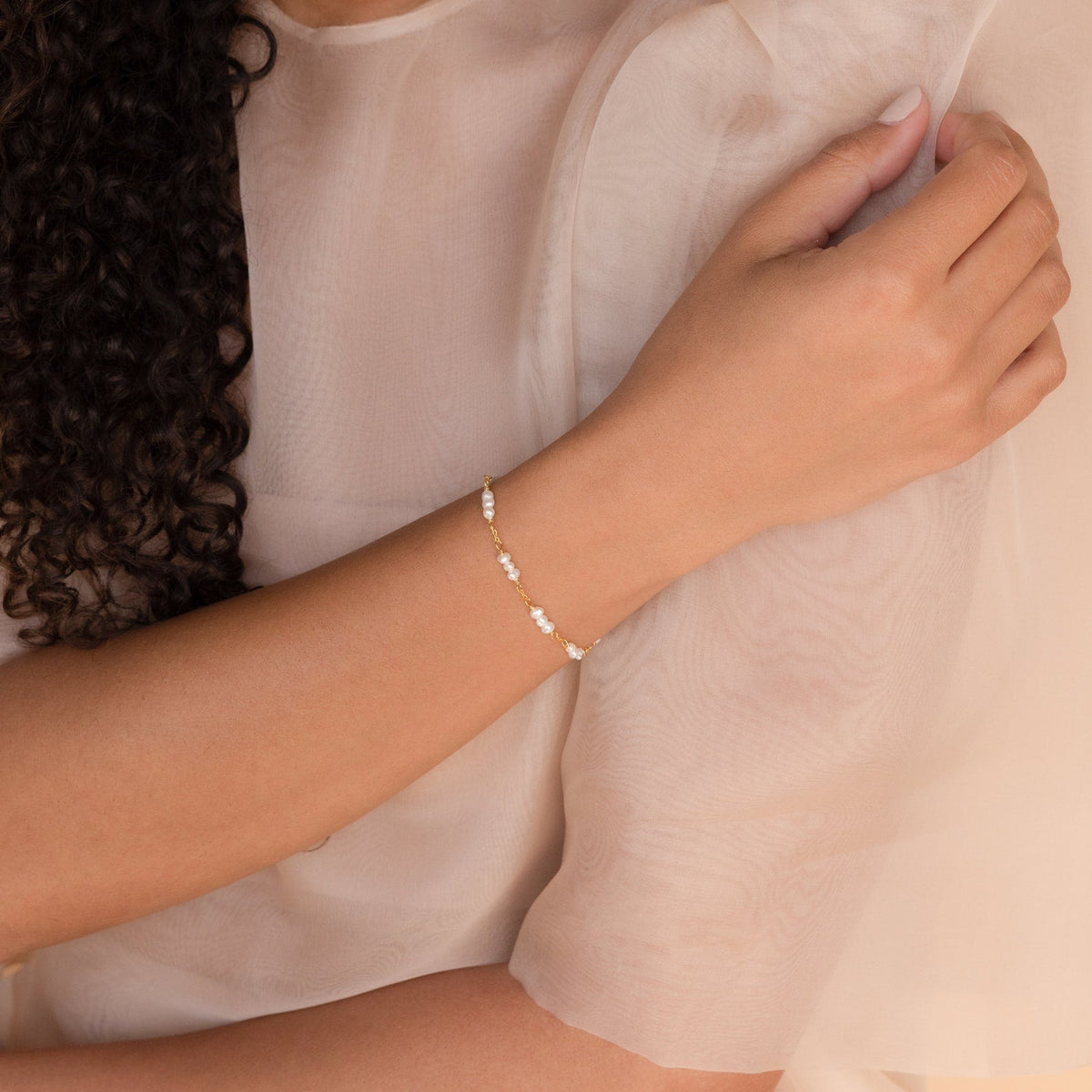 Hailey – Bracelete de pérolas com estações