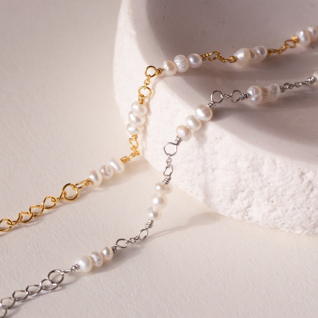 Hailey – Bracelete de pérolas com estações