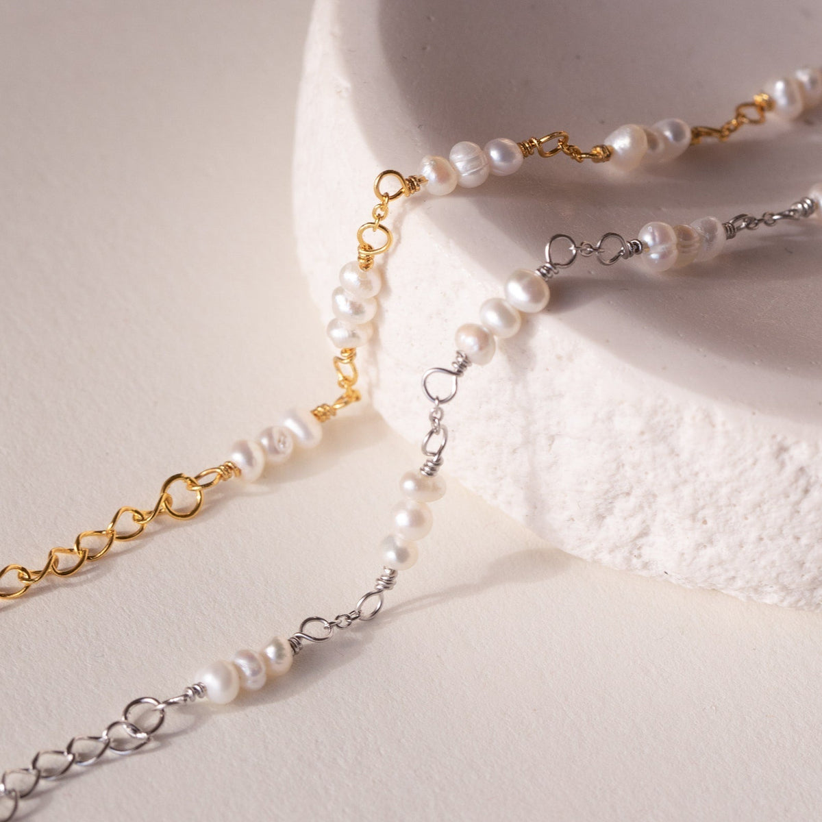 Hailey – Bracelete de pérolas com estações