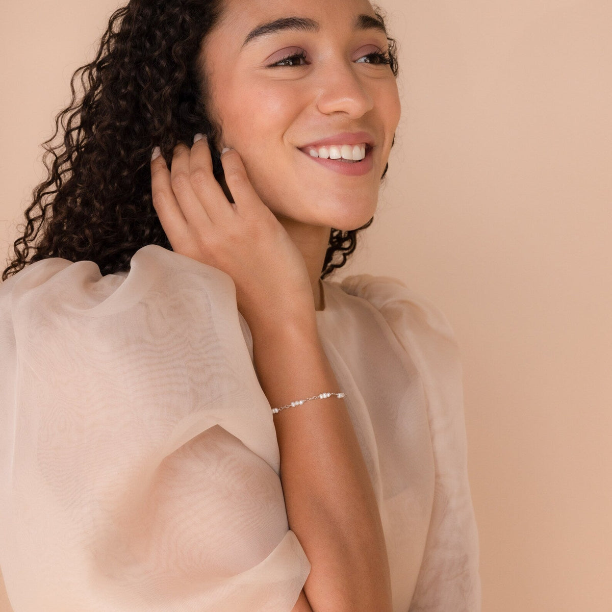 Hailey – Bracelete de pérolas com estações