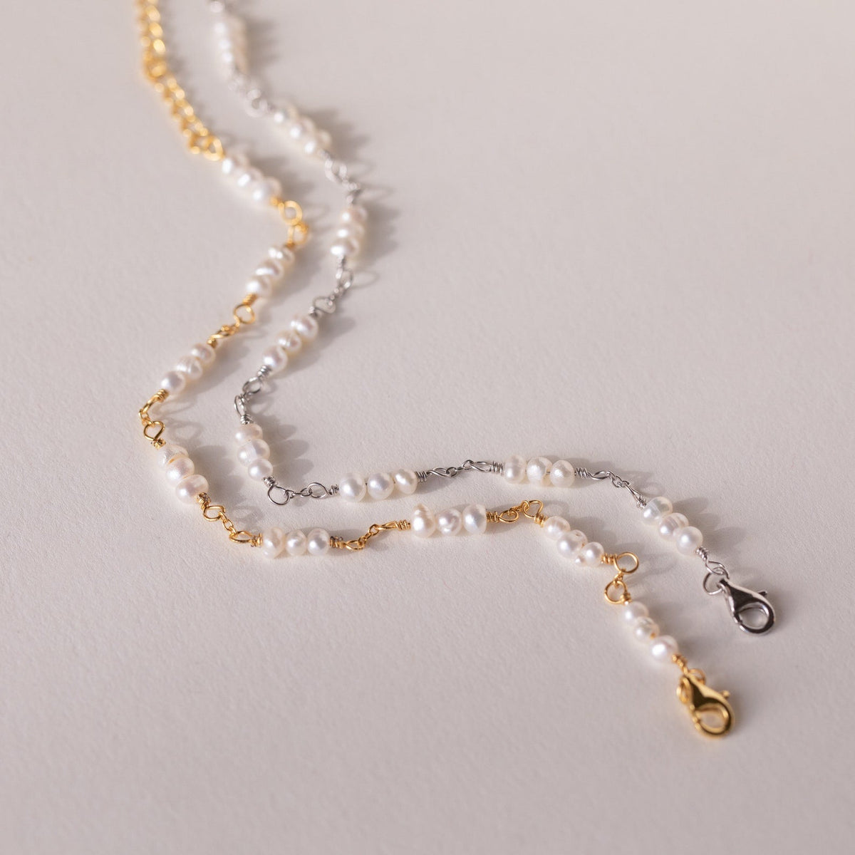 Hailey – Bracelete de pérolas com estações