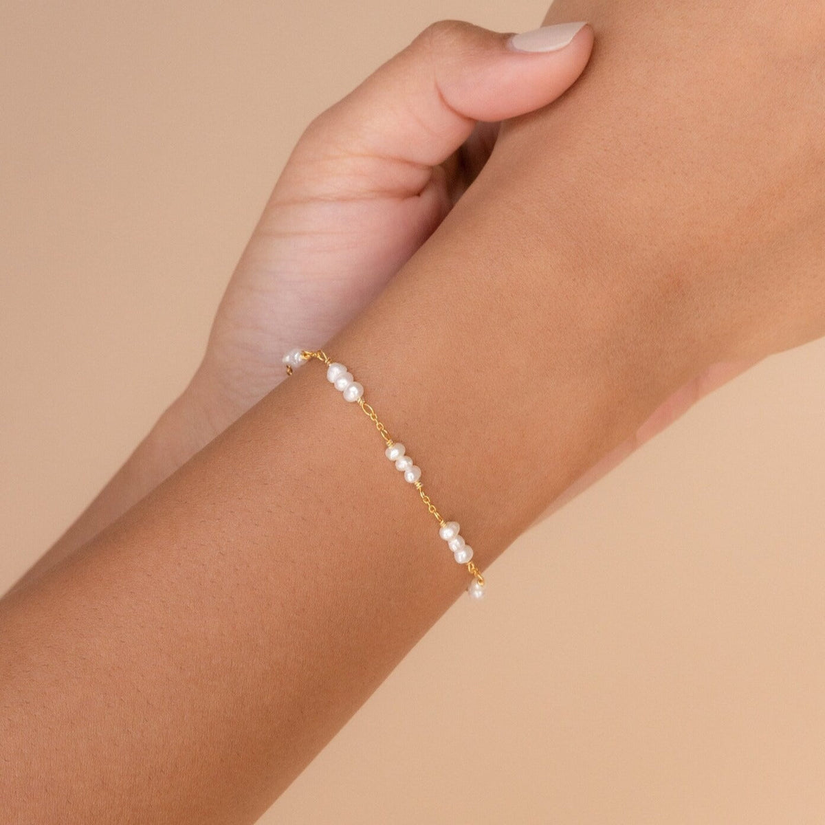 Hailey – Bracelete de pérolas com estações