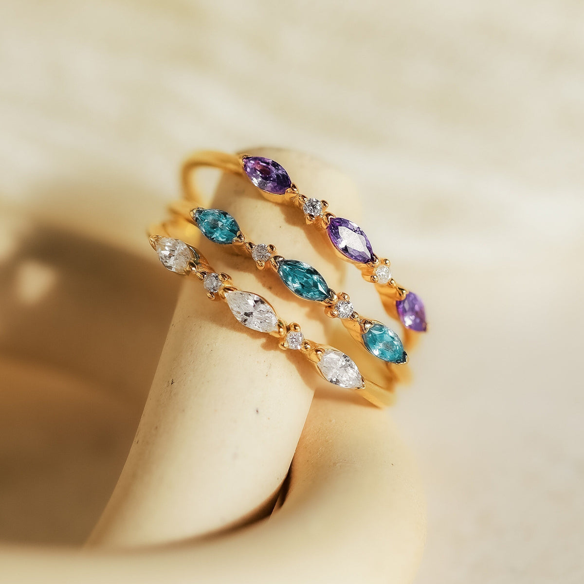 Quinn – Anel Triplo Marquise