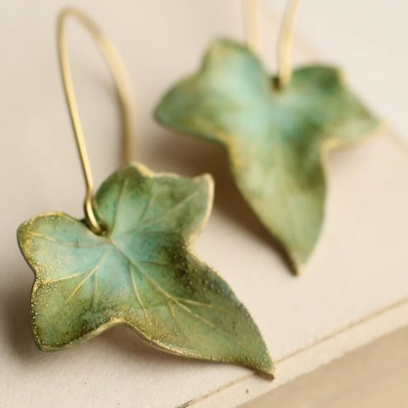 Silva – Brincos vintage com folha verde