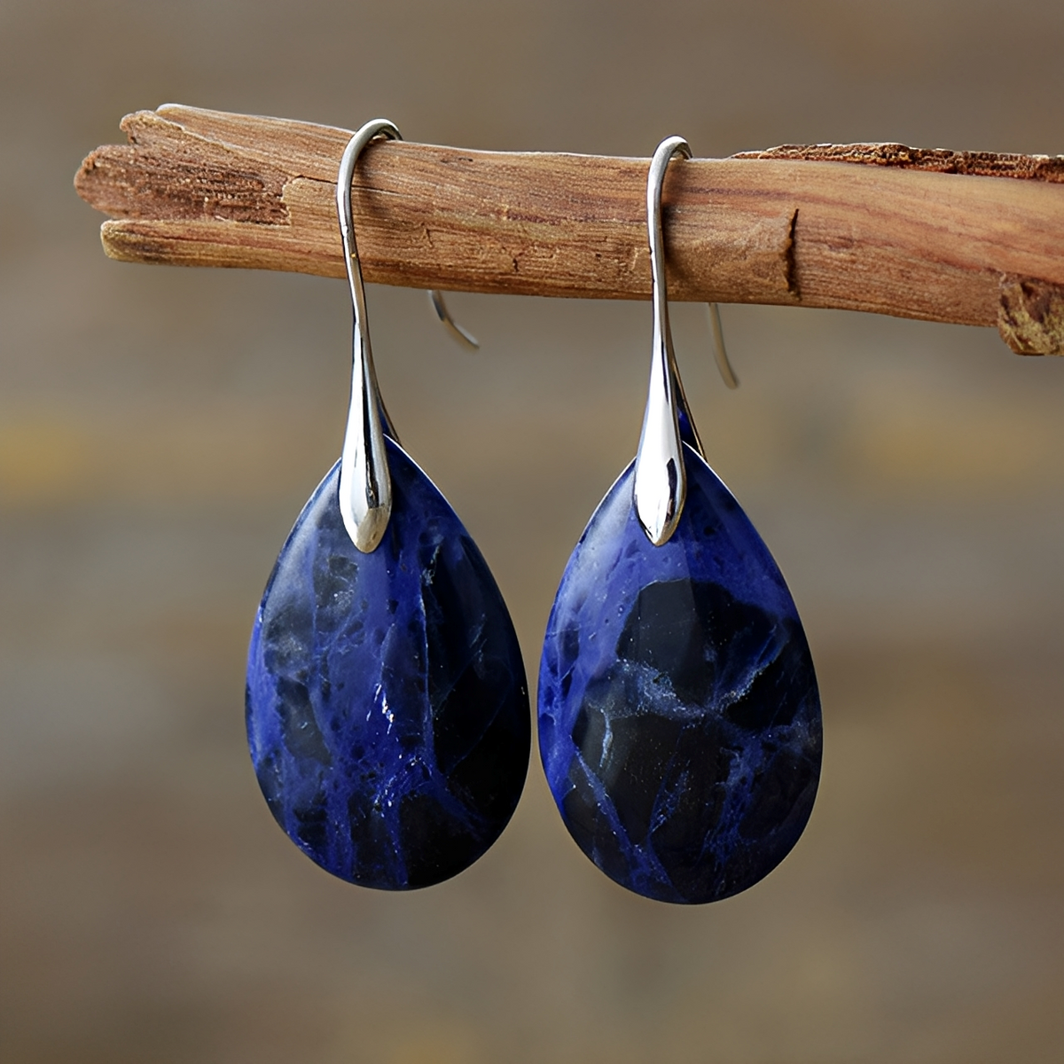 Kris – Brincos vintage chiques com pedra azul