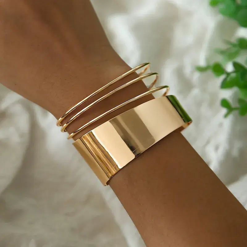Yuki – Bracelete vintage clássico em ouro