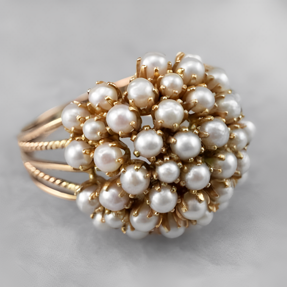 Sharnie – Bague com pérolas embutidas