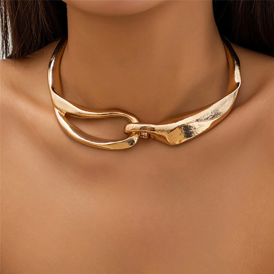 Ariane – Colar dourado de estilo vintage
