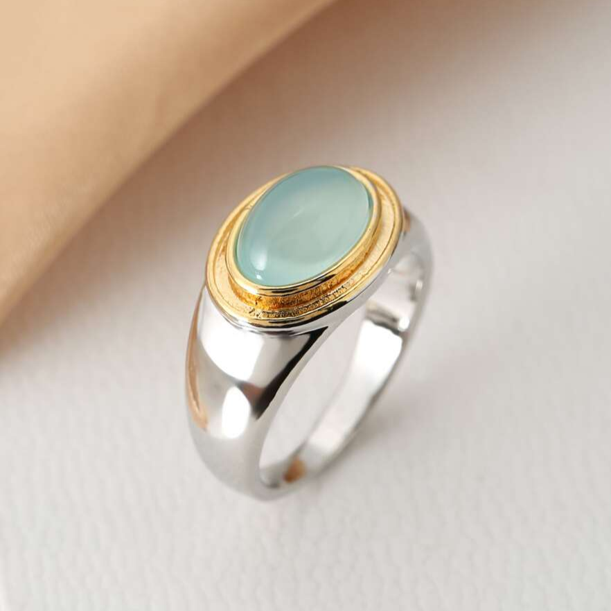 Gabi – Bague vintage com pedra da lua verde