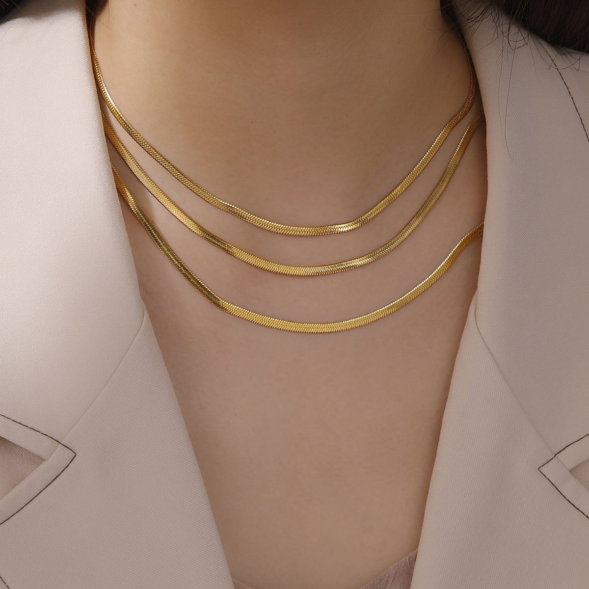 Naomie – Colar choker em cadeia de serpente