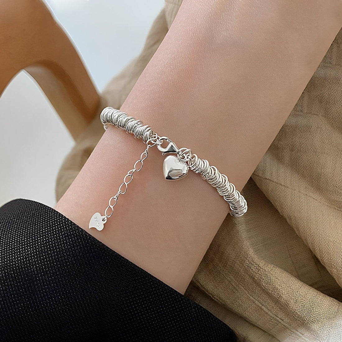 Marie – Bracelete Elegante com Coração
