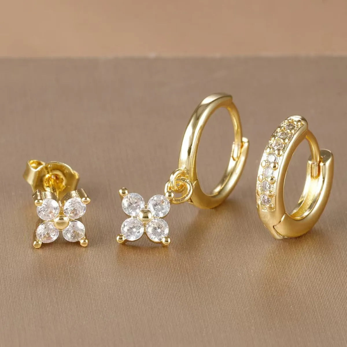 Mariana – Conjunto de três brincos brilhantes