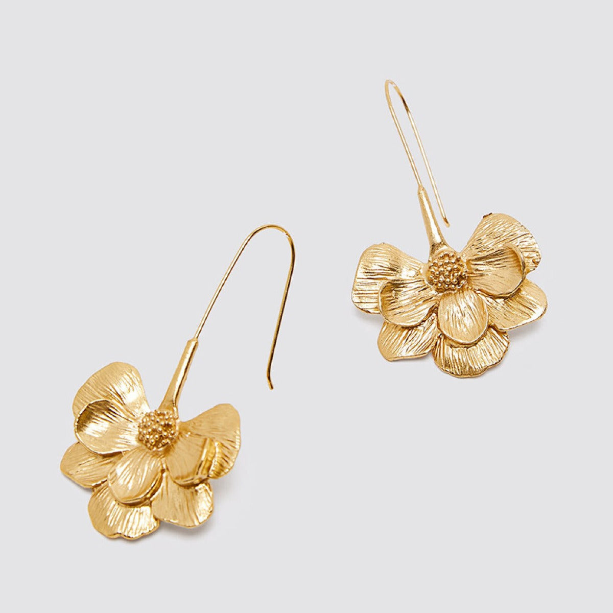 Mariz – Brincos em forma de flor