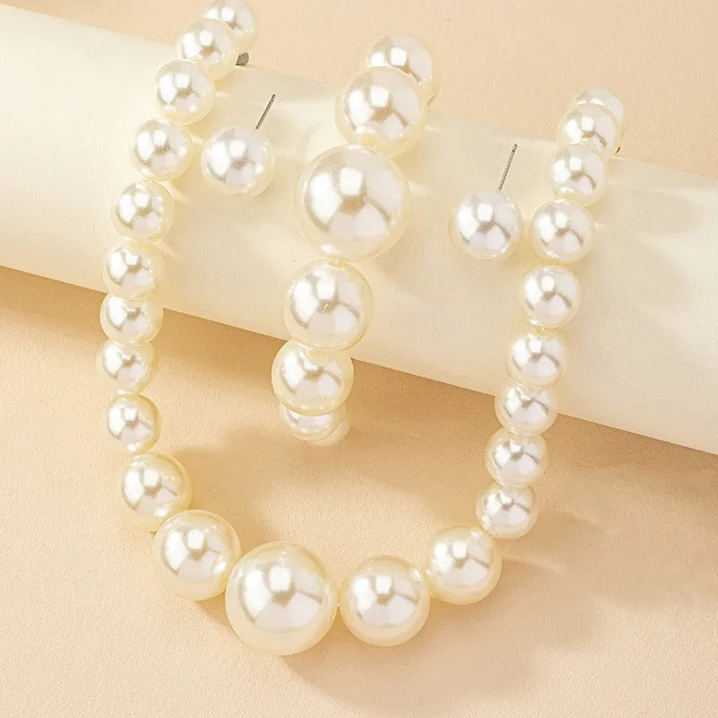 Carla – Conjunto vintage de brincos, pulseira e colar