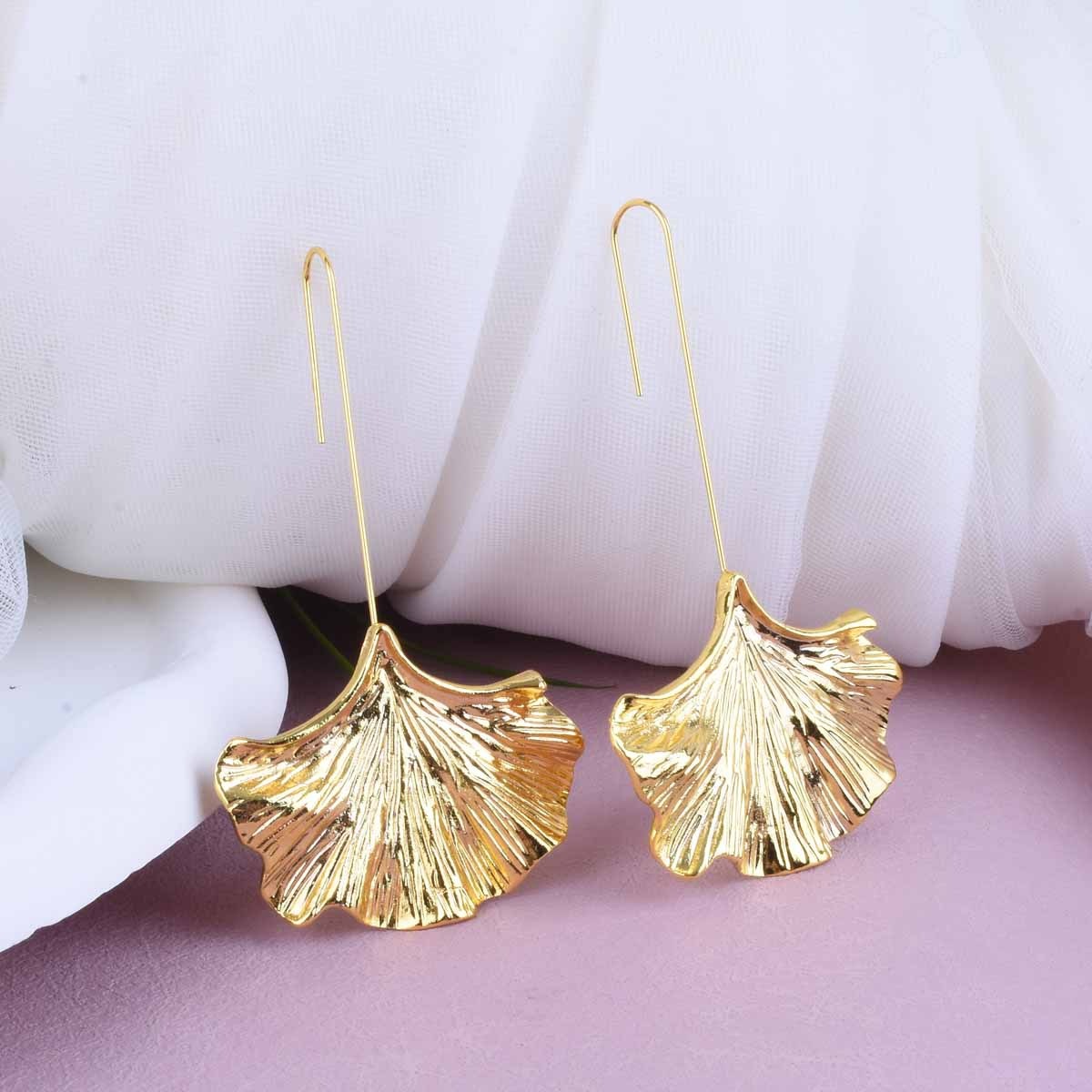 Bliss – Boucles d'oreilles pétales vintage douradas