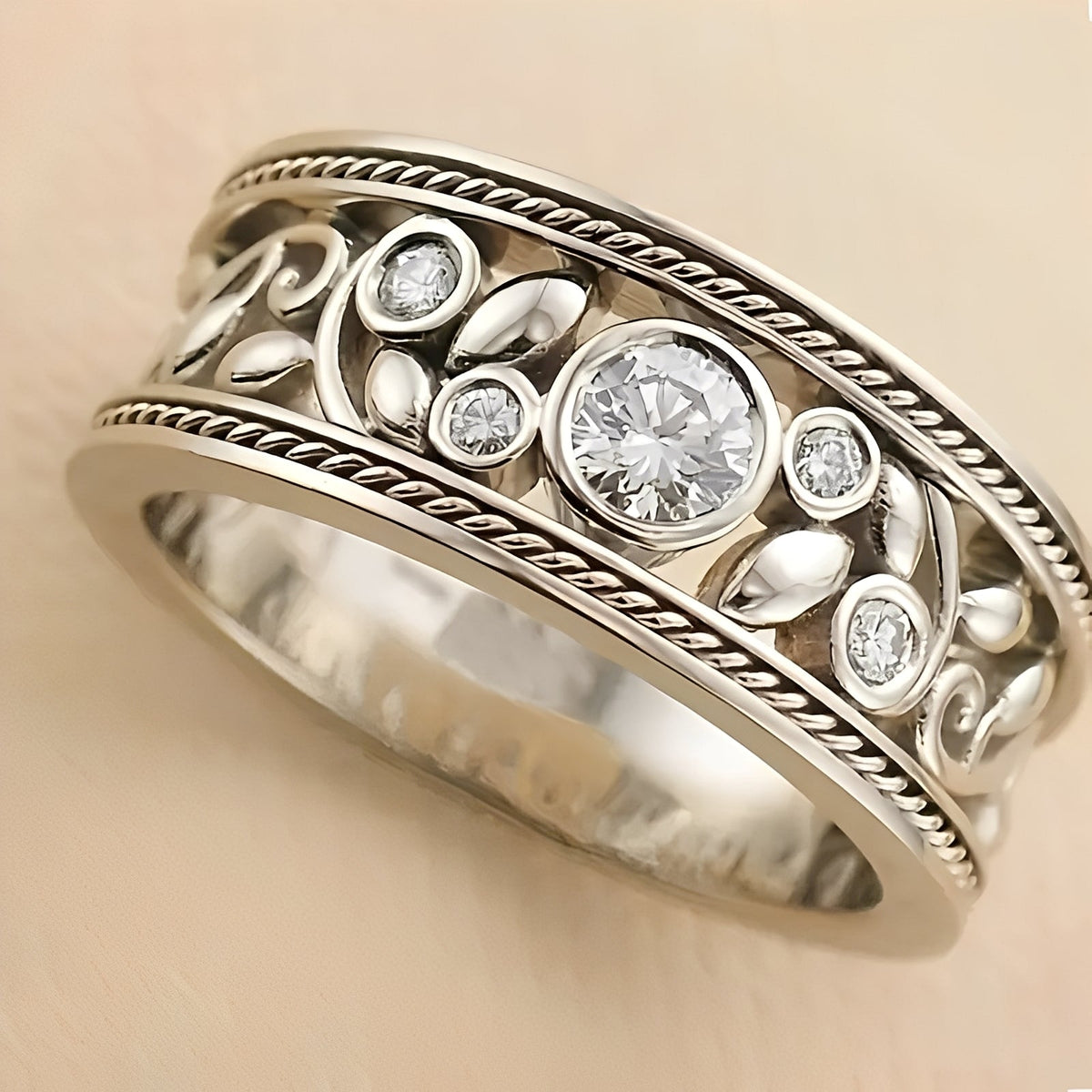 Nina – Anel vintage elegante