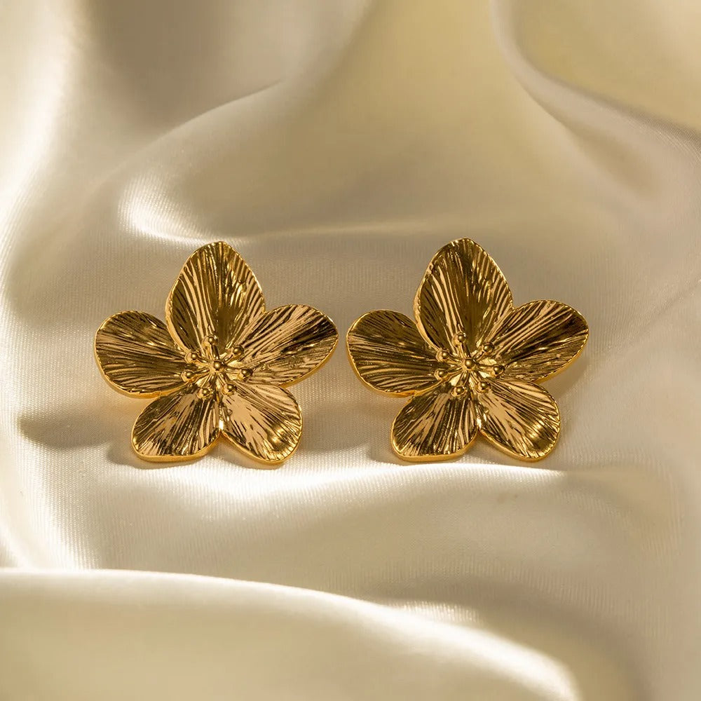 Rianne – Brincos flor em ouro
