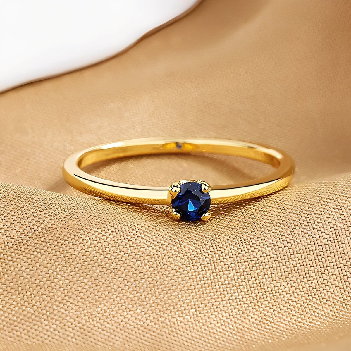 Rowena – Bague empilhável em pedra de nascimento