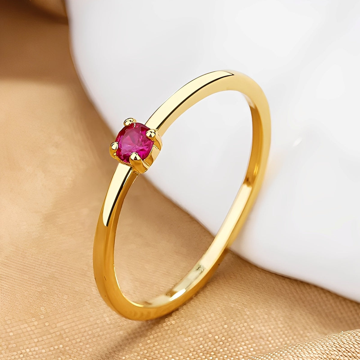 Rowena – Bague empilhável em pedra de nascimento