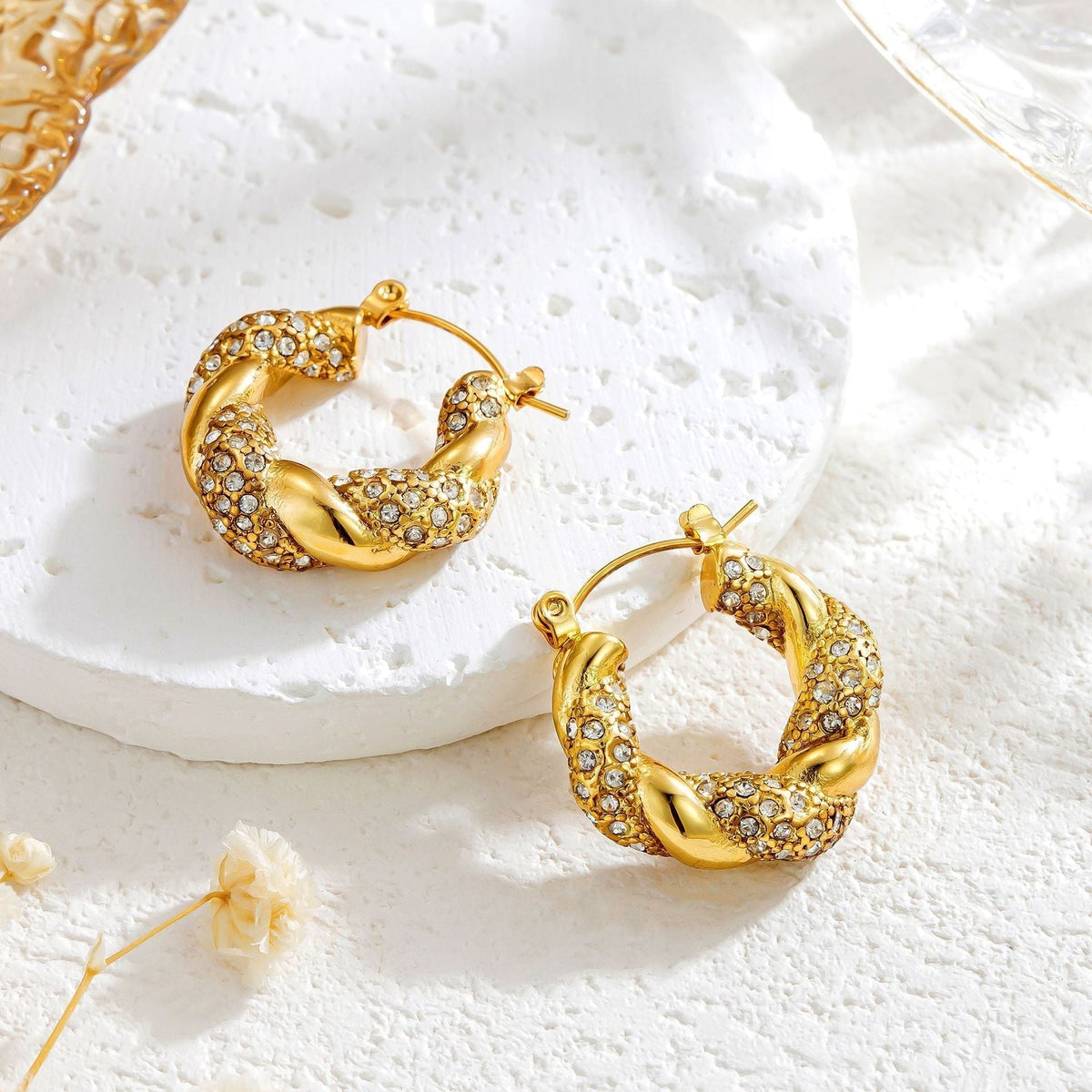 Alix – Boucles d'oreilles U-Twist em ouro