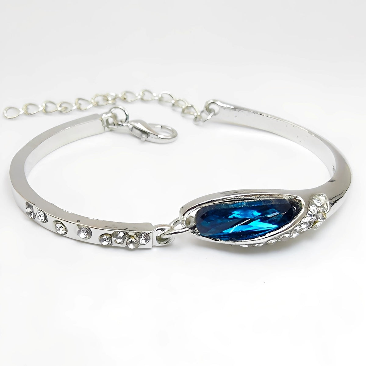 Miku – Bracelet elegante ornado com safiras