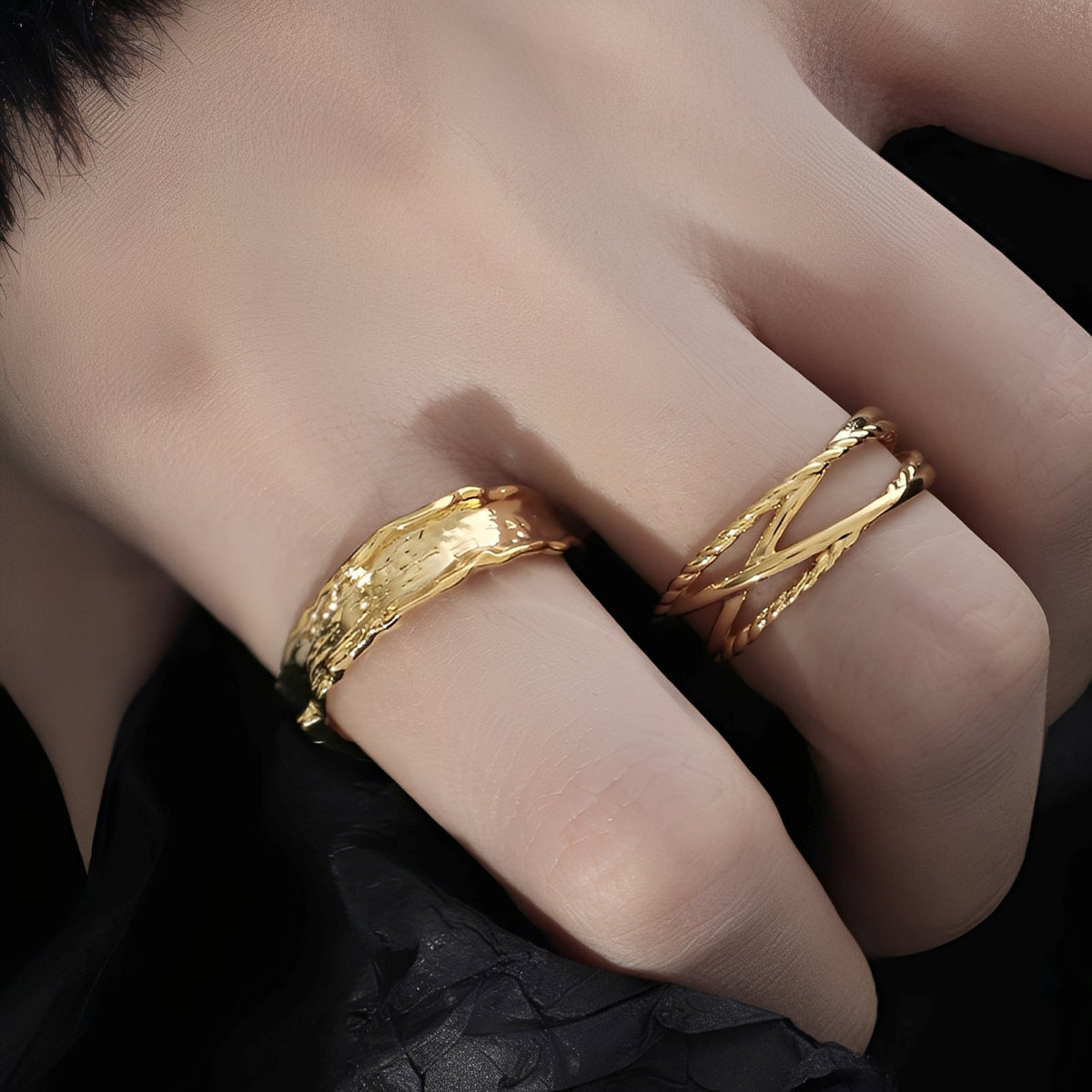 Sara – Bague em ouro vintage forjado