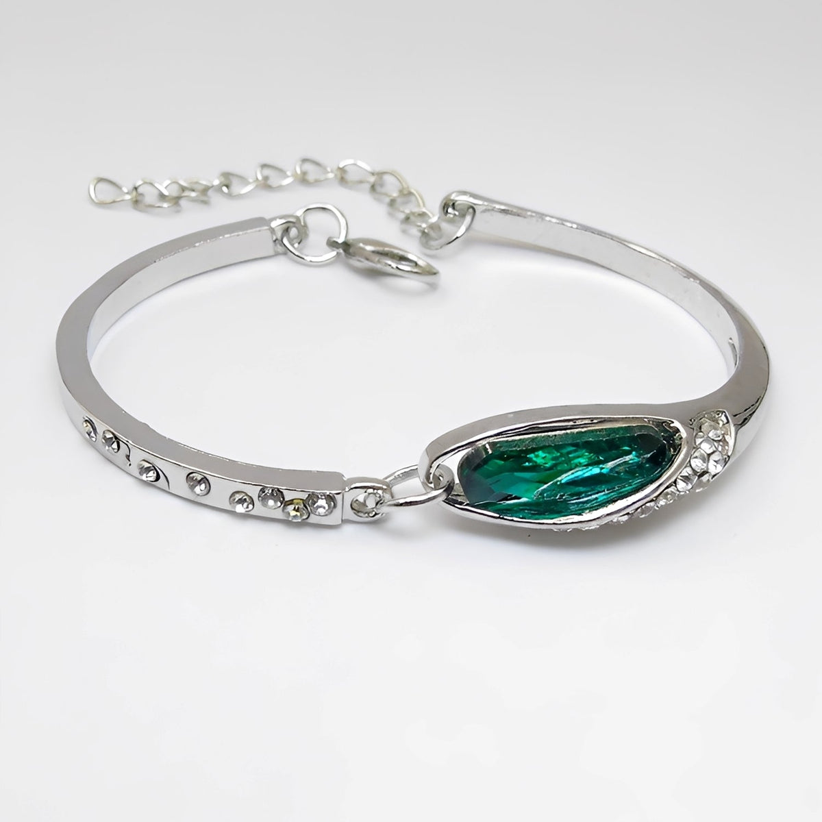Miku – Bracelet elegante ornado com safiras