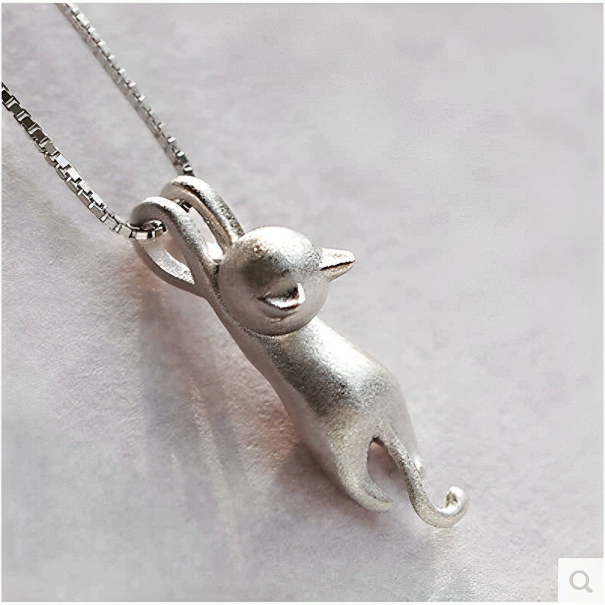 Mina – Colar Gato Jogador