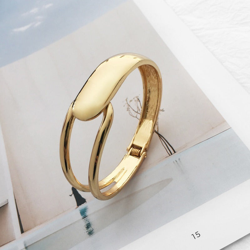 Alyssa – Bracelete elegante