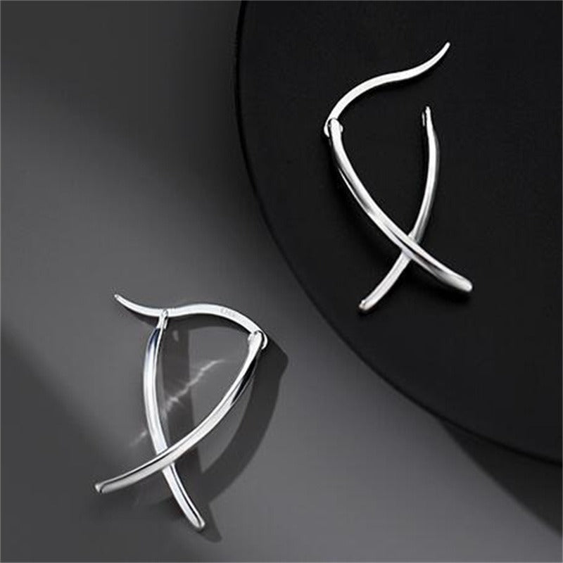Emilie – Brincos Elegantes com Linhas Cruzadas
