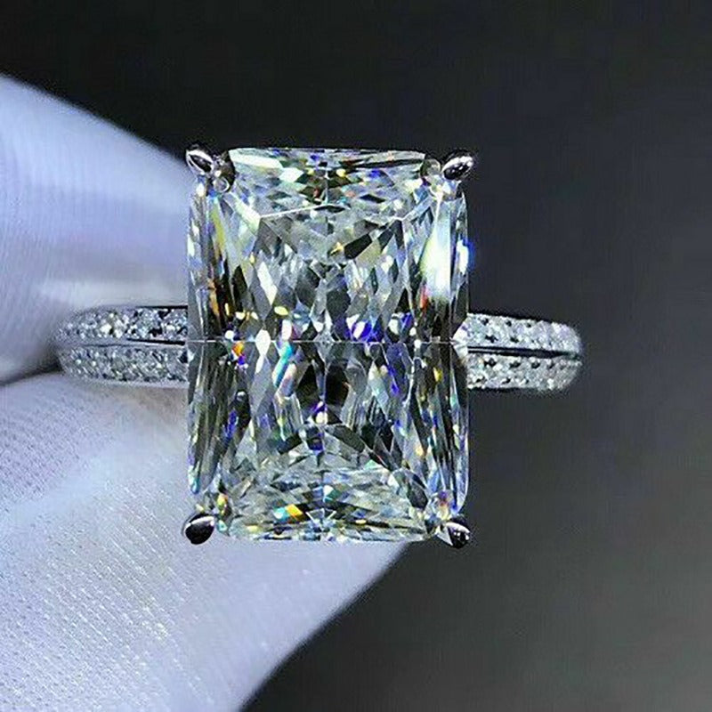 Jade – Bague de grande tamanho ao design brilhante