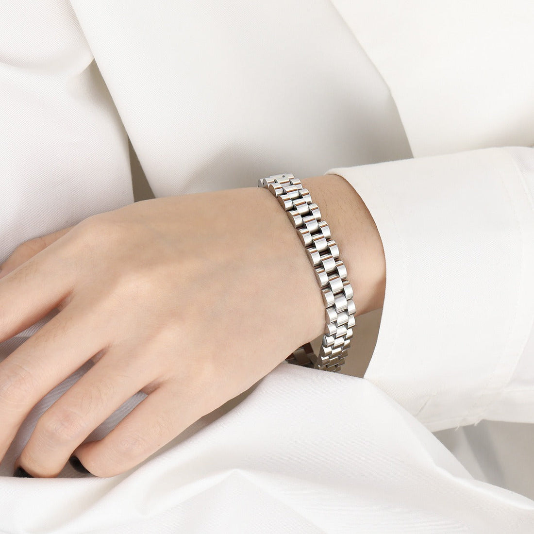 Bianca – Bracelete em corrente cubana estilo relógio