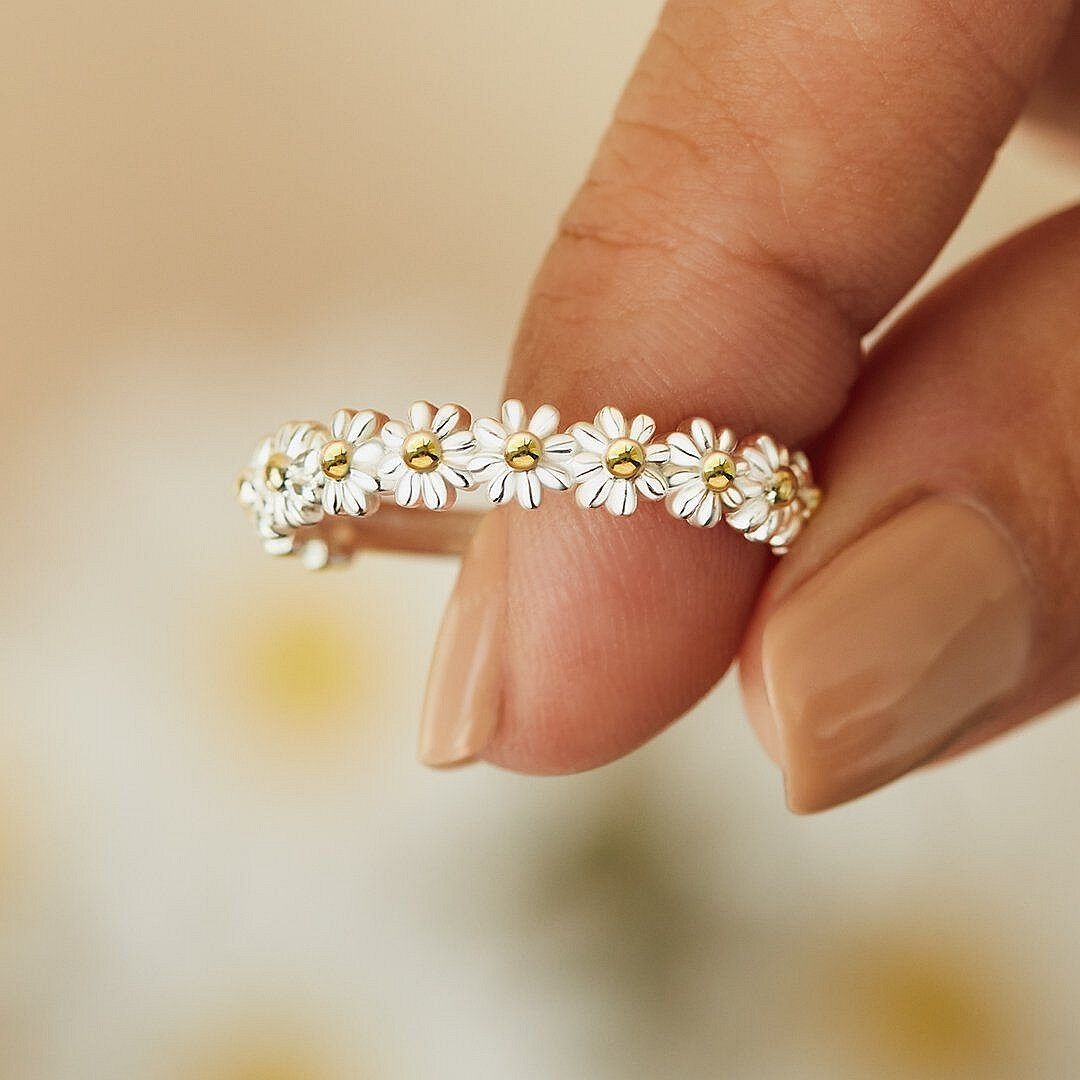 Dahliana – Bague Marguerite em Prata Ajustável e Email Pintado à Mão