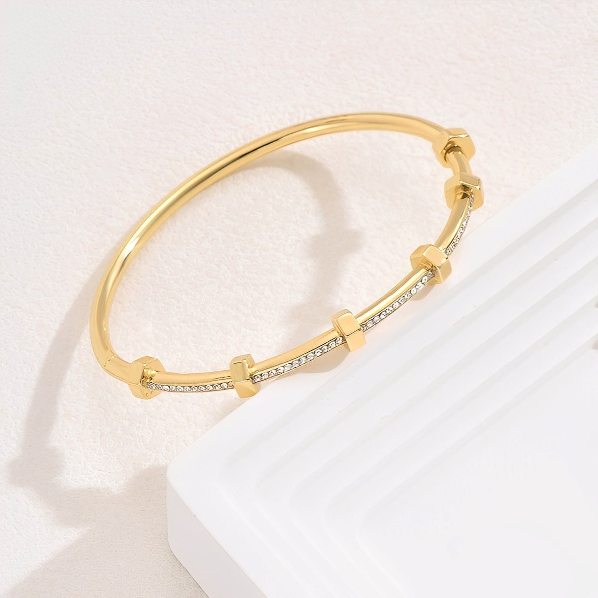Amy – bracelete dourado brilhante