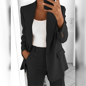 Mara – Elegante Terno Feminino