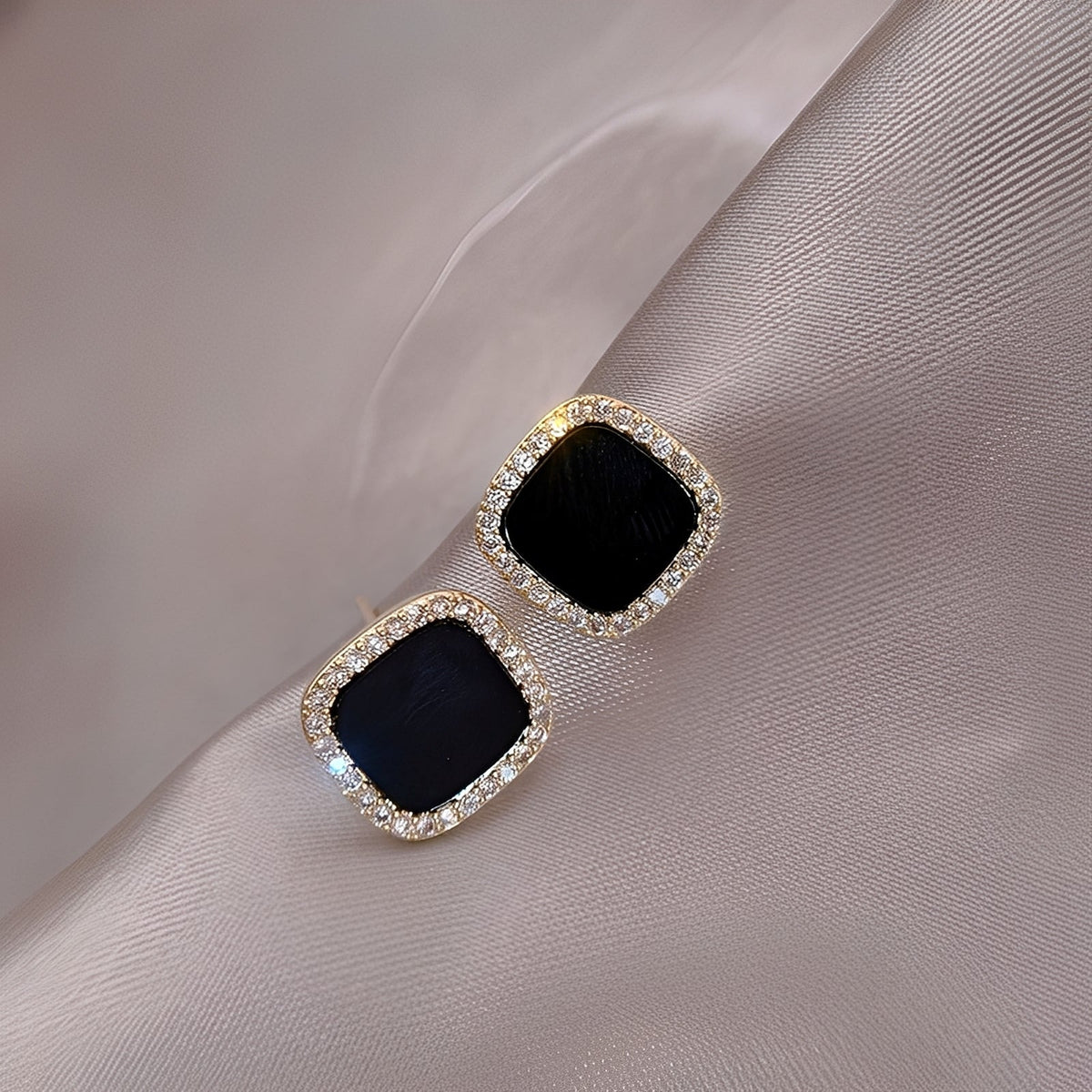 Catherine – Brincos elegantes e intemporais