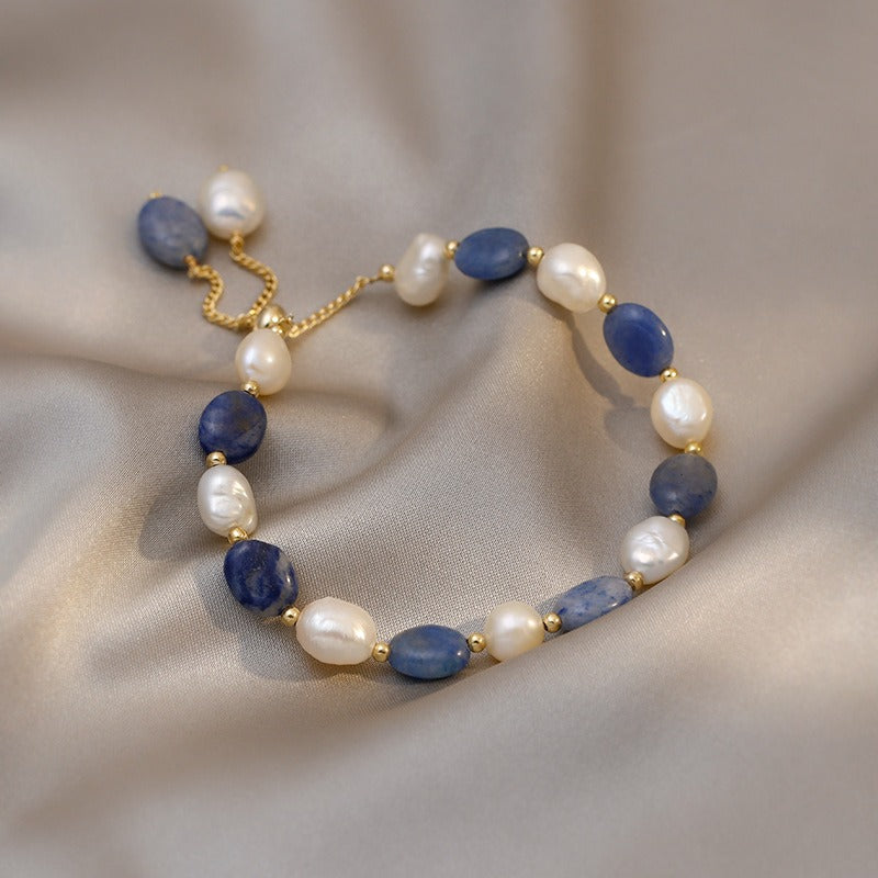 Kira – Bracelete elegante em pérolas do oceano