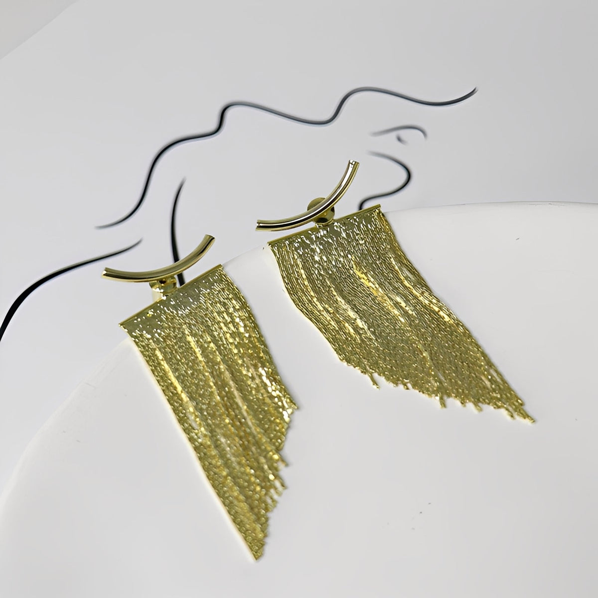 Claire – Brincos vintage em ouro com veludo
