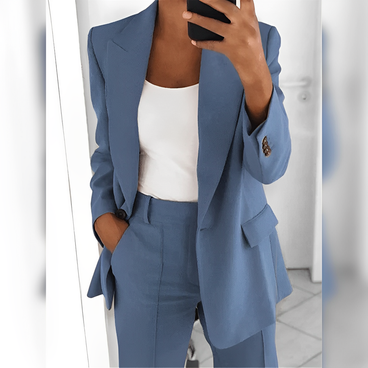 Mara – Elegante Terno Feminino