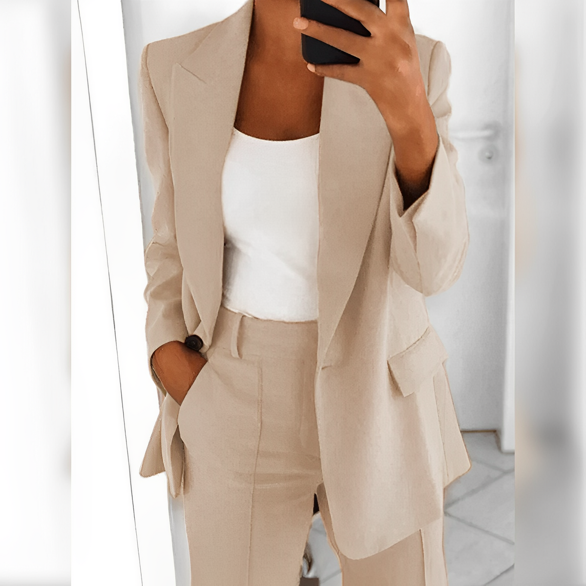 Mara – Elegante Terno Feminino