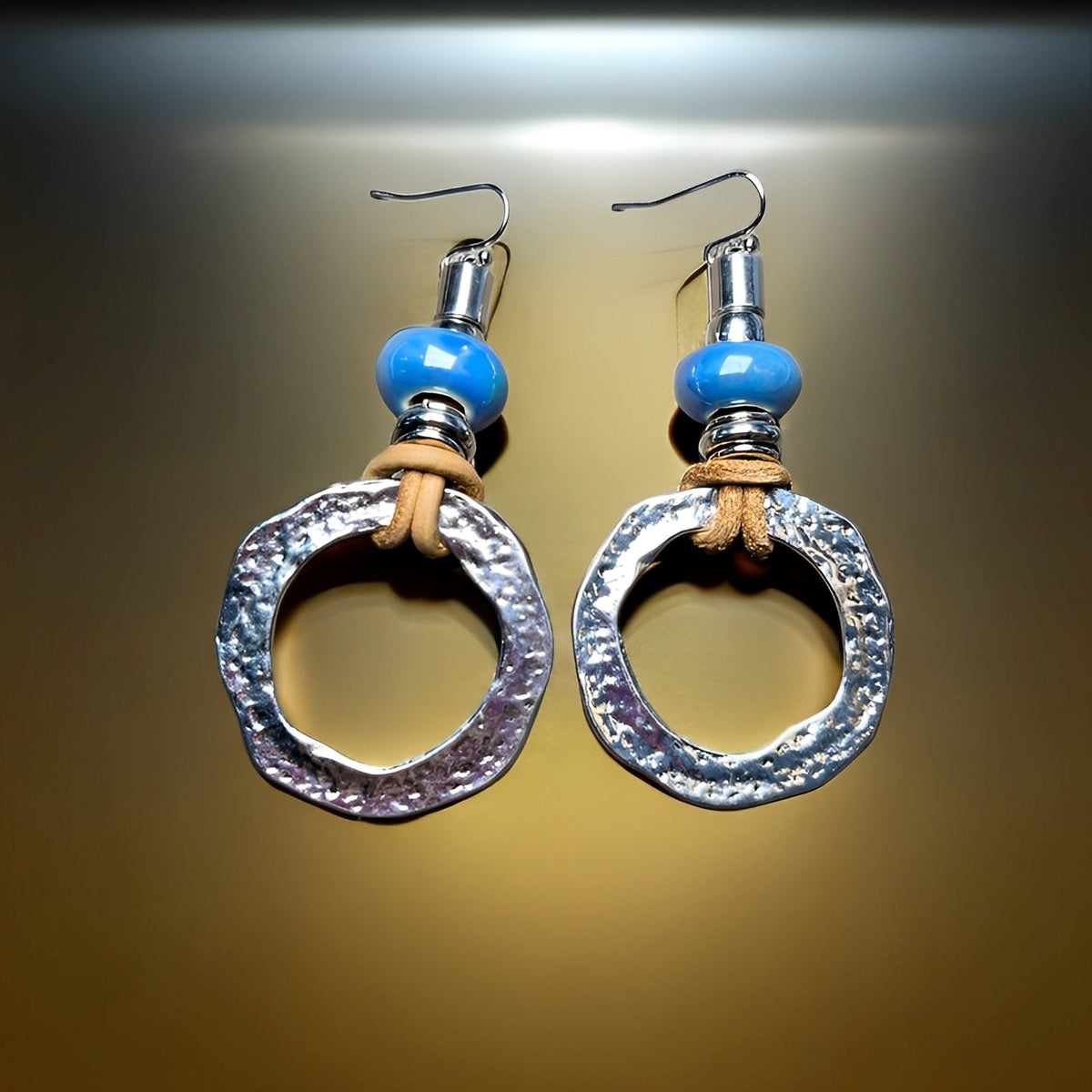 Mira – Brincos em círculo prateados de estilo boho-vintage