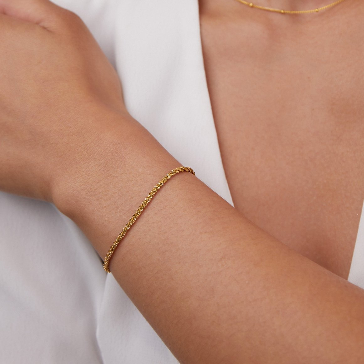 Kai – Bracelete refinado e minimalista